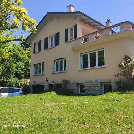 Apartment 1 Piece Entresol 30 M2 Proche Du Centre Et Bain Thermal *