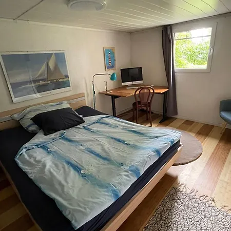 1 Piece Entresol 30 M2 Proche Du Centre Et Bain Thermal * Yverdon-les-Bains