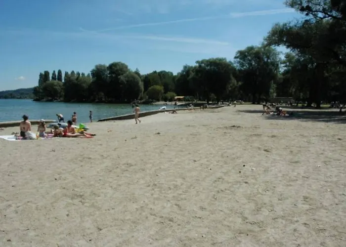 1 Piece Entresol 30 M2 Proche Du Centre Et Bain Thermal Διαμέρισμα *