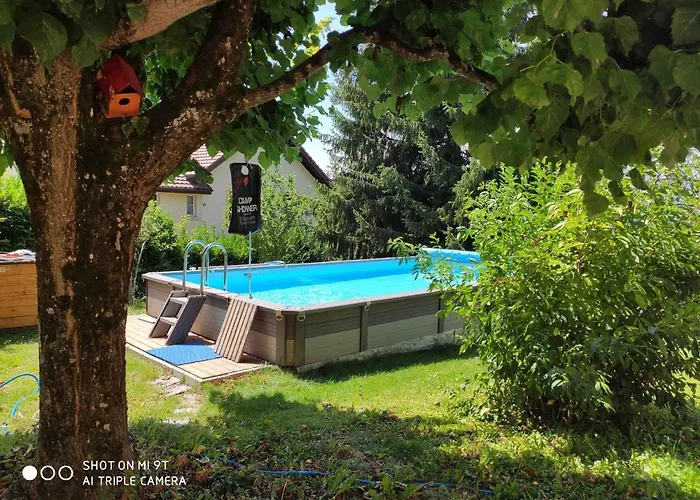 1 Piece Entresol 30 M2 Proche Du Centre Et Bain Thermal *